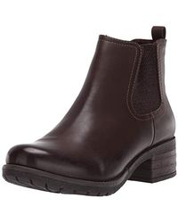 hollis jasmine bootie clarks