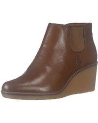 clarks low wedge boots