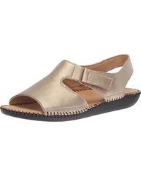naturalizer scout flat sandals