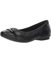 clarks flats sale