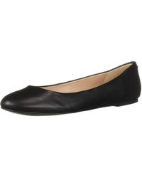 bcbg shoes flats