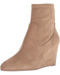 tahari womens boots
