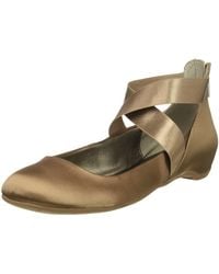 Kenneth Cole REACTION Womens Slip On By Ballet Flat 