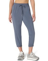 Amazon Essentials - Active Performance Stretch Woven 23.5" Inseam Crop Jogger Pant - Lyst