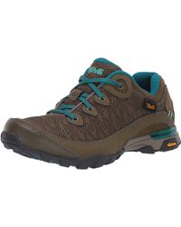 teva women's tennis shoes