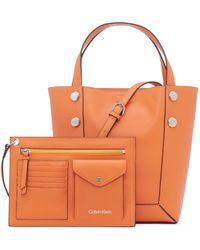 Calvin Klein Quinn Top Zip Shoulder Bag