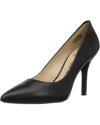 emme pointy toe pumps