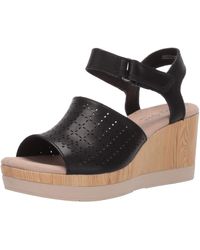 clark wedge heels