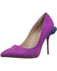 betsey johnson harbur pump