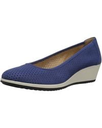 naturalizer betina 2 perforated wedges