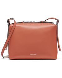 Calvin Klein - Lowen Top Zip Crossbody - Lyst