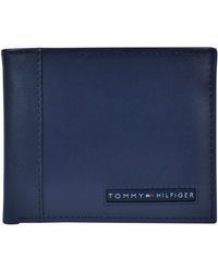 Tommy Hilfiger Mens Leather Bold Passcase Billfold Wallet Tommy Hilfiger Men/' s Accessories 31TL22X046