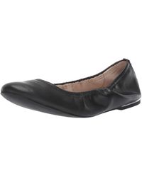 bcbg black flats
