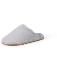 Amazon Essentials - Fuzzy Plush Slippers - Lyst