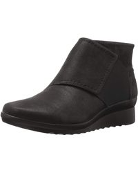 clarks outlet womens ankle boots