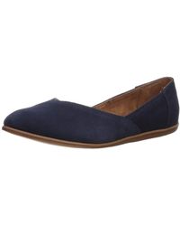 toms bow flats