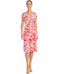 Maggy London - S V-neck Cap Sleeve Knee Length-fitted Bodice With A-line Skirt-special Occasion Cocktail Dress - Lyst