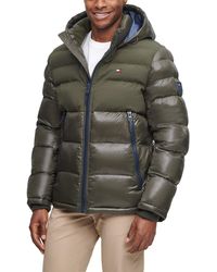 tommy hilfiger men's classic hooded puffer winter jacket