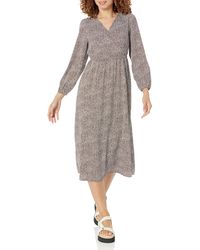 Amazon Essentials - Leichtes Georgette-Midikleid mit Langen Ärmeln und V-Ausschnitt - Lyst