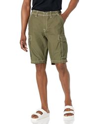 Cargaison courte camo True Religion pour homme en coloris Vert Homme Vêtements Shorts Shorts fluides/cargo 