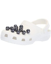 crocband timeless clash pearls clog