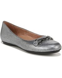 Naturalizer - S Maxwell-bit Chain Detail Round Toe Slip On Ballet Flats Silver Leather 7.5 W - Lyst