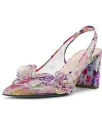 Betsey Johnson - Petra Pump - Lyst