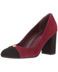 tommy hilfiger venture pump