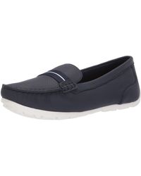 clarks women's dameo swing driving style loafer
