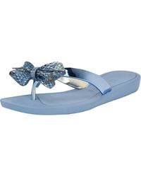 Guess Tata Flip-flop in Gray | Lyst