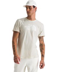 The North Face - Core Half Dome Short-sleeve Tee | Regular Fit Cotton Shirt With Graphic Design & Ribbed Collar - Lyst