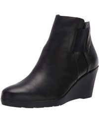 naturalizer deena boots