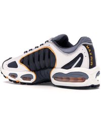 nike tailwind orange