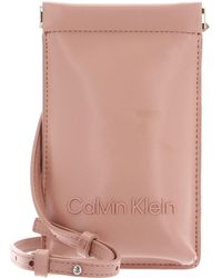 Calvin Klein - Ck Set Phone Crossbody Geldbörsen - Lyst
