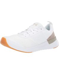 under armour aura trainer