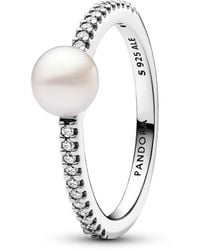 PANDORA - Timeless Ring Van Sterlingzilver Met Witte Behandelde Gekweekte Zoetwaterparel En Heldere Zirkoniasteentjes - Lyst