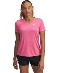 Under Armour - Tech Twist Damesshirt Met V-Hals En Korte Mouwen Prime Roze Wit - Lyst
