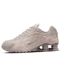 Nike - W Shox R4 Sneaker - Lyst