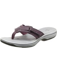 clarks collection flip flops