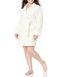 11 % de réduction Femme Vêtements Vêtements de nuit Robes de chambre et peignoirs Peignoir mi-Long en Peluche Grande Taille Chemise de Nuit Amazon Essentials en coloris Blanc 