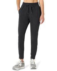Amazon Essentials - Supersofte Stretch-Jogginghose mit hoher Funktionalität - Lyst