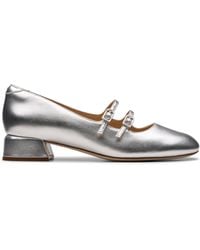 Clarks - Daiss 30 Shine Leather Shoes In Silver Size 7 - Lyst