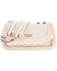 Guess - Gepolsterte Schultertasche mit Kette - Lyst