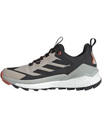 adidas - Hombres Terrex Free Hiker 2 Low GTX Hiking Shoes Scarpe da trekking - Lyst