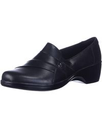 clarks women's grasp chime loafer