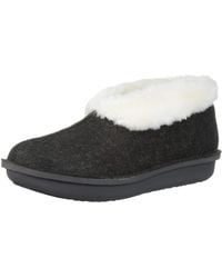clarks slipper boots
