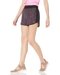 Short chino avec entrejambe de 8,9 cm pour femme Amazon Essentials en coloris Rose 16 % de réduction Femme Vêtements Shorts Shorts fluides/cargo 