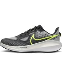 Nike - Vomero 17 Sneaker Black/volt-lt Smoke Grey-white 10.5 - Lyst