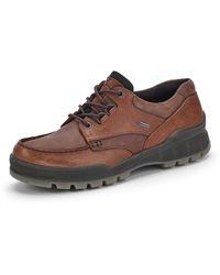 ecco track 25 premium low