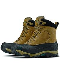 the north face men's chilkat iii high rise hiking boots